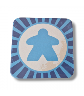 Separador de corcho rojo con diseño de meeple - Accesorio práctico y decorativo.
